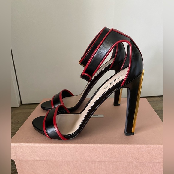 Miu miu heels. - Picture 4 of 6